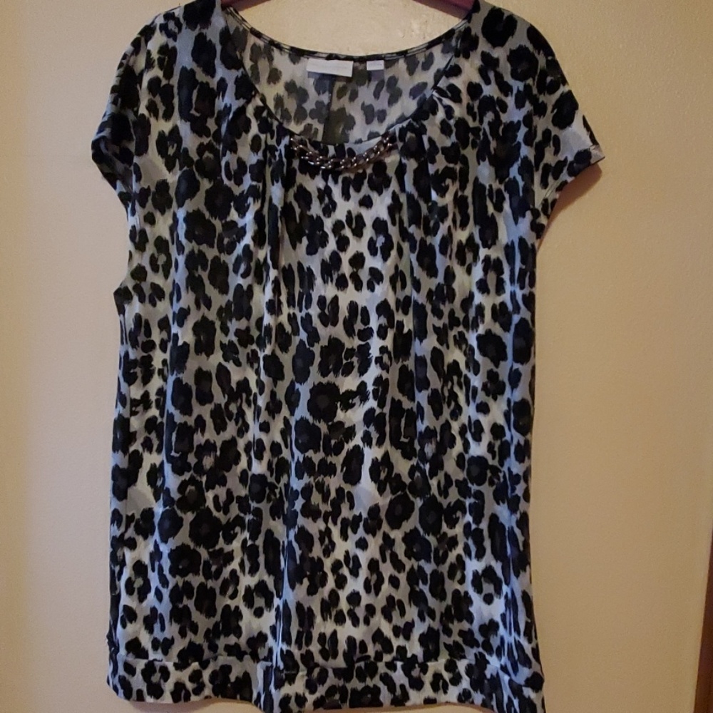 XL Animal print top with black chain detail